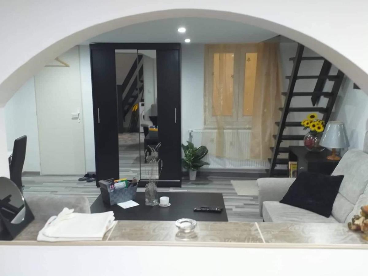 Little-Oasis Apartment 布达佩斯 外观 照片